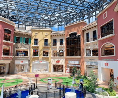 Evia Lifestyle Center .